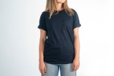 展現自我風格的女生tshirt